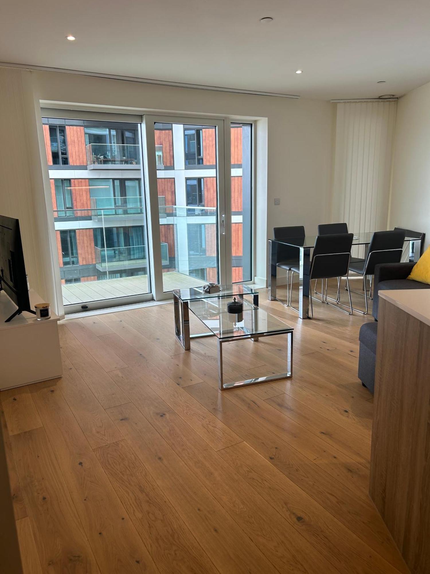 Luxury Riverside Apt With Easy Access To Central London, O2, Excel Centre And Parking Exterior foto